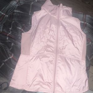 Pink Columbia vest. Brand new, never worn. Size medium